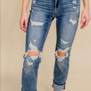 Judy Blue Distressed Boyfriend Jeans